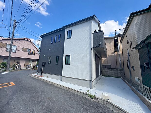 【外観】こちらの物件が少しでも気になるようでしたら、お気軽にお問合せください。人生でいちばん大きなお買い物ですので、ゆっくりご見学ください。ネット上の画像と実際の見学では、リアル感がまるで違…