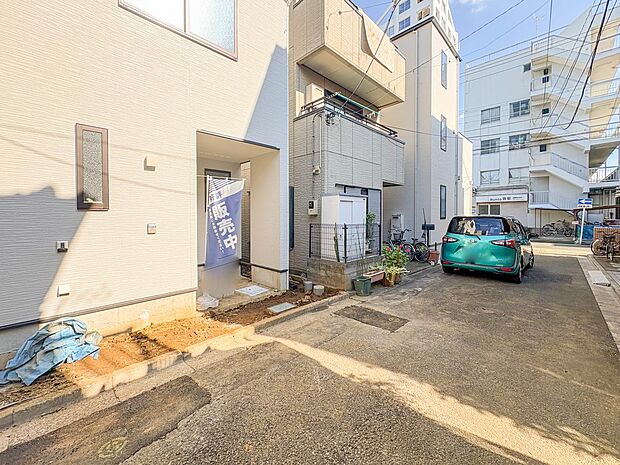 【B号棟外観】モデル棟のご案内も可能です。