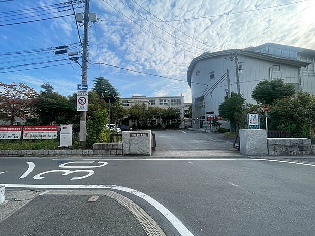 中学校 2300m 草加中学校