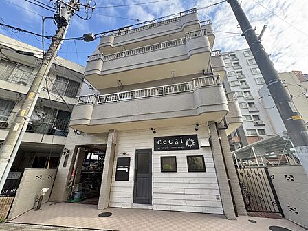 【外観】陽当りや通風性など各所に施された工夫で住みやすさを実現。部屋の大きさや周辺環境・街並など、資料には掲載していない情報が現地にはたくさんございます。是非ご確認下さい。