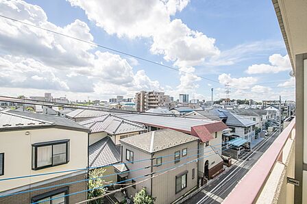 眺望や窓からの景色が良いと、家で過ごす時間も快適です。