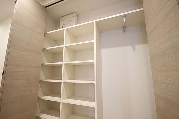 【脱衣所収納】限られたスペースを有効に活用できる脱衣所の収納。