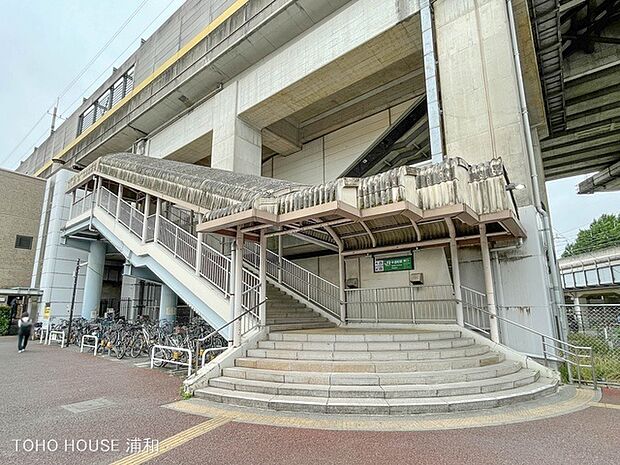 埼京線「中浦和」駅(埼京線、普通電車で池袋まで約28分、新宿は約35分、渋谷約40分と都心へのアクセス良好。JR武蔵野線沿線からバスを利用し、中浦和駅より都心に向かう人も多くいます。)