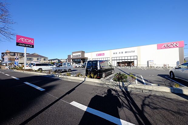 スーパー 350m イオンスタイル新井宿駅前店(・専門性の品揃えとニーズをもとに、独自のスタイルを確立したスーパーマーケット・駅前の立地、通勤帰りにも嬉しいお店！)
