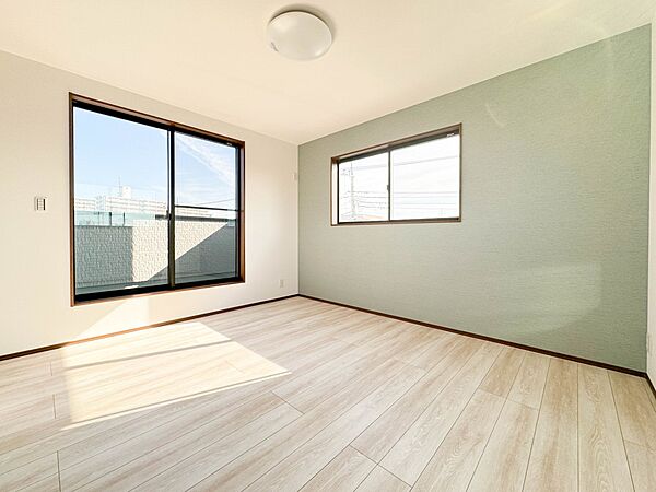 洋室を拡大表示