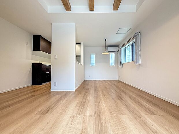 【LDK16.3帖】家族そろって、お話ししながら、お料理を創る、食べる。ダイニングンならではの家族の風景です。家族との楽しい食事が好き。