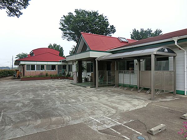 岩木幼稚園まで769m 幼児期の大切な時間を育む教育環境が整い、小さなお子様を持つご家庭にも安心感があります。