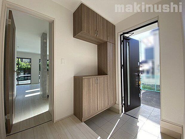 明るい玄関♪お家の第一印象が決まる玄関が明るいといいですね！