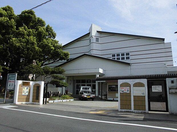 羽曳野市立西浦小学校 徒歩22分。 1800m