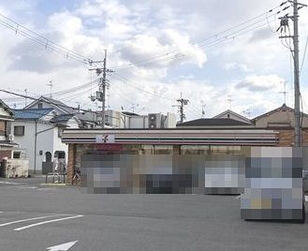 セブンイレブン羽曳野高鷲店 徒歩5分。 390m