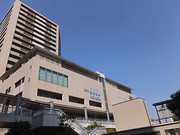 堺市立東図書館 徒歩17分。 1330m
