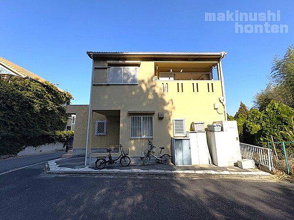 バルコニーは道路から見えにくく、プライバシーもしっかり守られます！