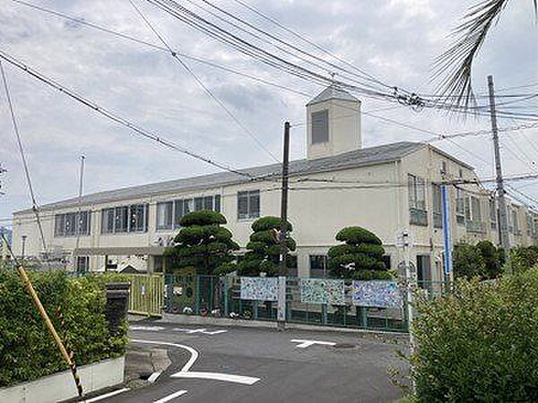 白鳩羽曳野幼稚園 徒歩13分。 1020m