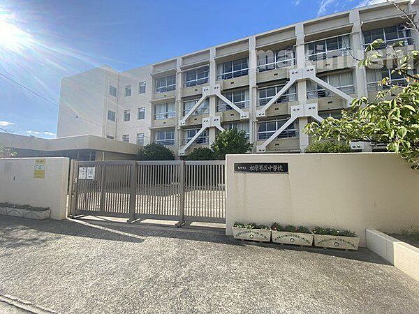 松原市立松原第五中学校 徒歩9分。 720m