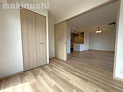 プレサンスロジェ柏原駅前