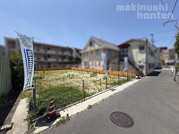 駅徒歩2分の暮らしで実現　人生の自由時間を増やす　土地61坪　建築条件無し