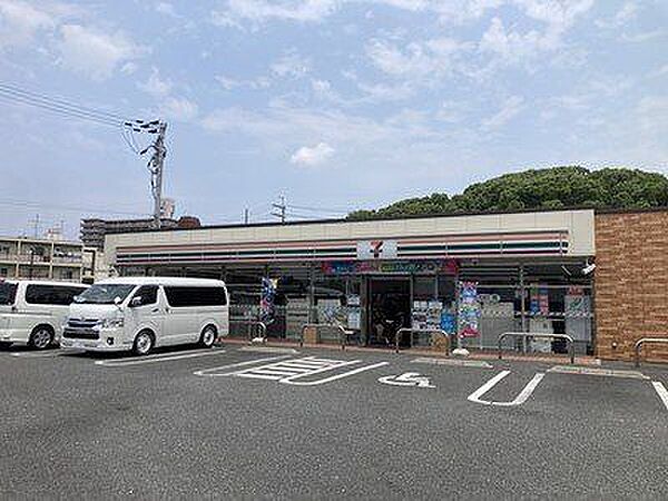 セブンイレブン藤井寺国府1丁目店 徒歩6分。 420m