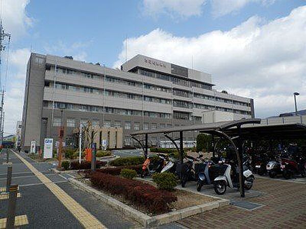 市立柏原病院 徒歩37分。 2920m