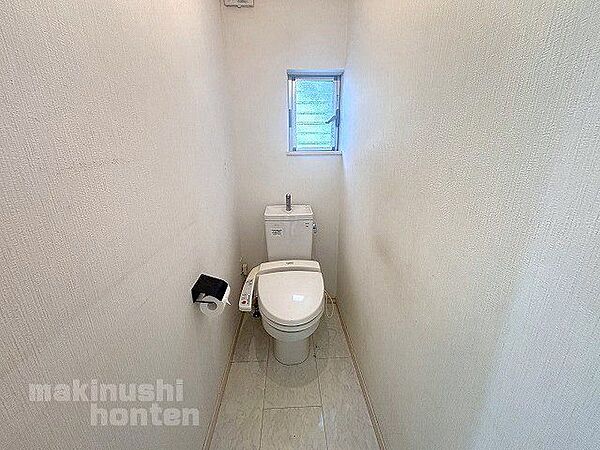 1階のトイレ部分になります♪