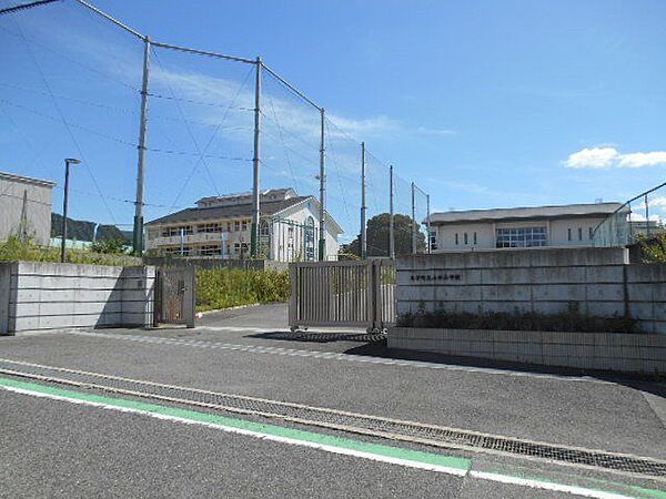 太子町立山田小学校 徒歩5分。 350m