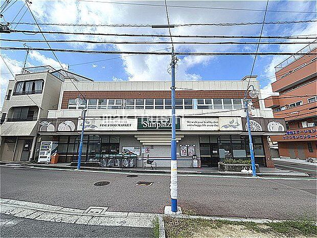 サンプラザ美原余部店 徒歩10分。 750m