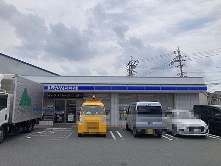 ローソン羽曳野島泉9丁目店 徒歩5分。 380m