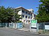 周辺：柏原市立玉手小学校 徒歩9分。 700m