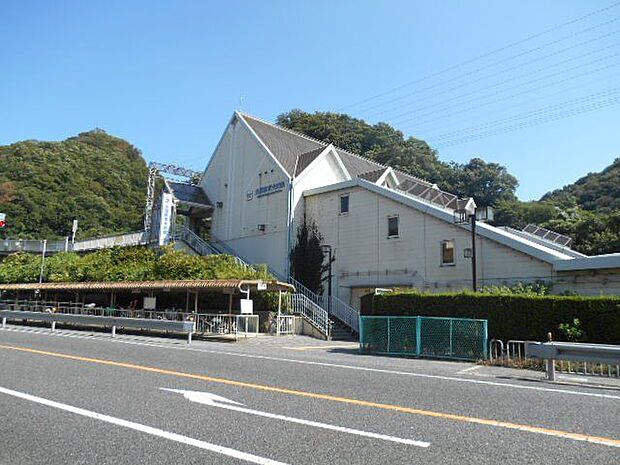 大阪教育大前駅(近鉄 大阪線) 徒歩8分。 600m