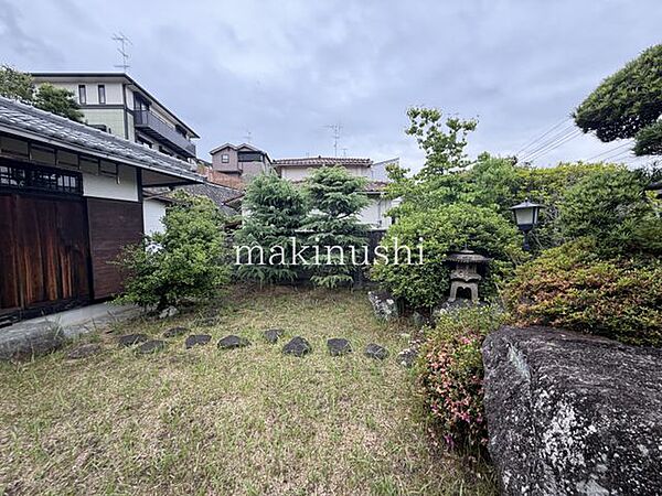 高台のため見晴らしもいいですよ♪また荒天の際も浸水等のリスクが少なく安心！広大な敷地のため広いお庭を造るプランや平屋住宅など自由度の高いお家づくりが可能♪