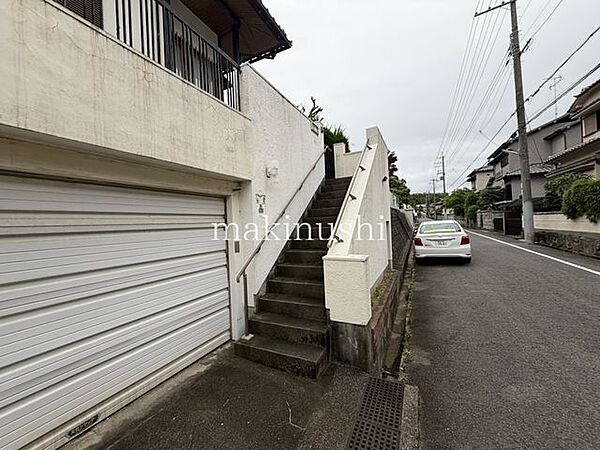 「寺池台小学校」まで徒歩約5分！子育てファミリーにオススメの立地です！まずは資料だけほしいという方も大歓迎！不動産のことなら創業40年以上の当社にぜひお任せください♪