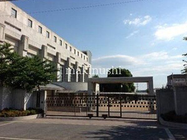 堺市立中百舌鳥小学校 徒歩10分。 740m