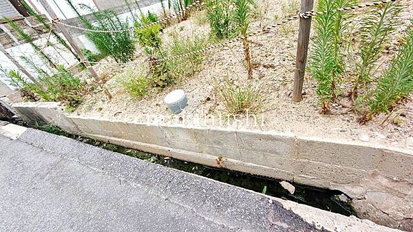 現地をご確認されたい場合は、現地までの送迎も承っております♪ご自分で現地までいかれる際は場所をお知らせいたします♪ぜひお問合せください♪