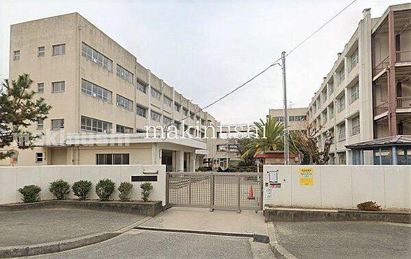 松原市立天美西小学校 徒歩7分。 540m