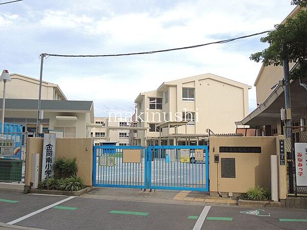堺市立金岡南小学校 徒歩10分。 760m