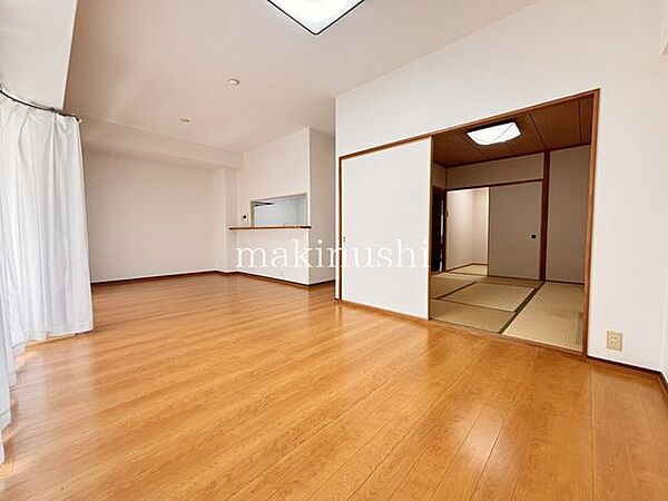 ペット可マンション！(規約あり)南向きで日当たり良好3SLDK！7階建ての2階部分♪近隣に中学校や大きな病院が複数あり、子育て世代や高齢者にも安心の住環境♪