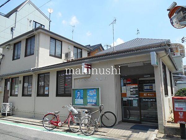 藤井寺小山郵便局 徒歩9分。 660m