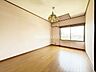 室内：全居室6帖以上のゆとりある間取り+お部屋数充実の6SLDK！各所に収納もあり廊下やホールも広めに設計してあるこだわりの間取り♪