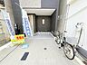 駐車場：駐車場は1台分ございます！電車通勤の場合は近鉄南大阪線「高見ノ里駅」より徒歩約8分の好立地！