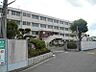 周辺：羽曳野市立高鷲中学校 徒歩16分。 1260m