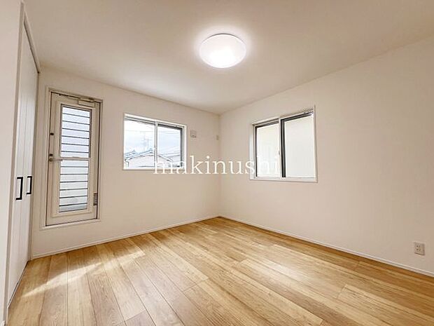 新築ならではのまっさらな空間。水回りもキレイです。木造ならでは心やすらぐ住まいです。