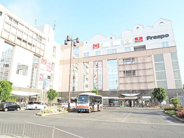 フレスポしんかな 徒歩11分。 830m