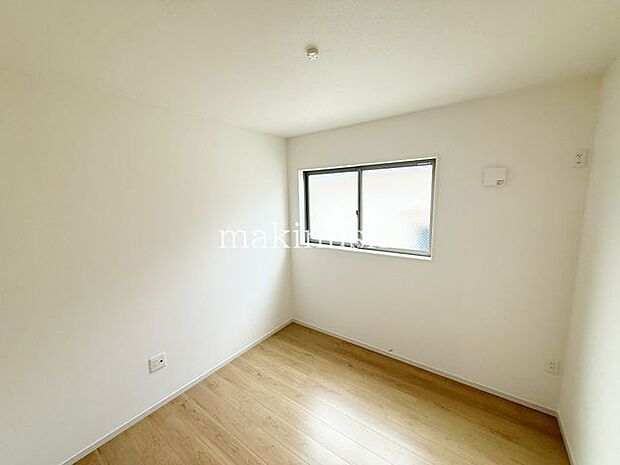 まずは資料だけほしいという方も大歓迎!不動産のことなら創業40年以上の当社にぜひお任せください♪