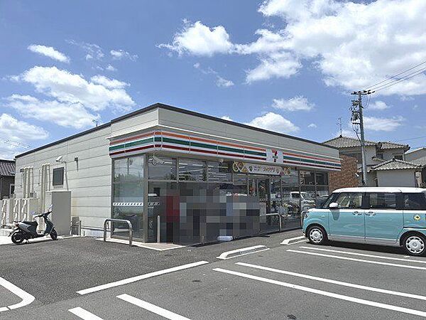 セブンイレブン河内長野木戸3丁目店 徒歩8分。 590m