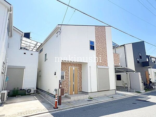 全室広々ウォークインクローゼット付！玄関にはシューズインクロークもあり！衣装持ちの方必須の間取！