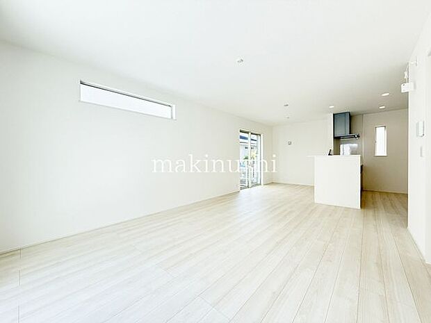 ＬＤＫは広々19帖！家族みんなでくつろげる広さ！1階リビング、2階居室とプライベートスペースが確立♪