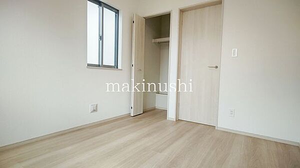 全居室が収納付きで、部屋はいつもすっきり。身の回りの整理整頓もらくらくの3LDKのお家です♪