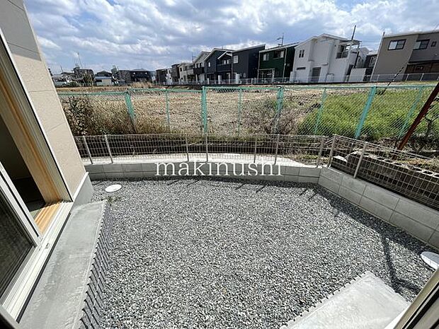 6号棟庭　資料だけほしいという方も大歓迎！不動産のことなら創業40年以上の当社にぜひお任せ♪