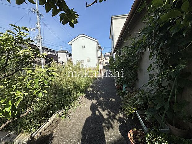 まずは資料だけほしいという方も大歓迎!不動産のことなら創業40年以上の当社にぜひお任せください♪