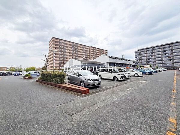 駐車場・駐輪場・バイク置場の空き状況につきましては変動がございますので都度お問合せください。