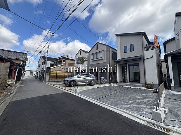 スーパーサンプラザまで徒歩8分の距離の、毎日のお買い物に便利な立地♪ぜひお問合せください♪